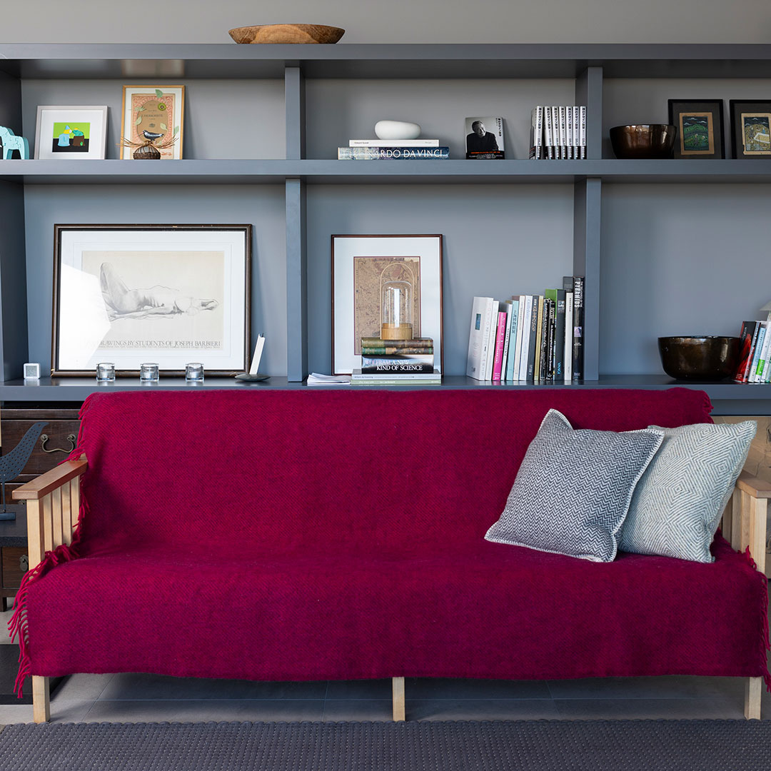 KLIPPAN/クリッパン スロー ゴットランド チェリーレッド