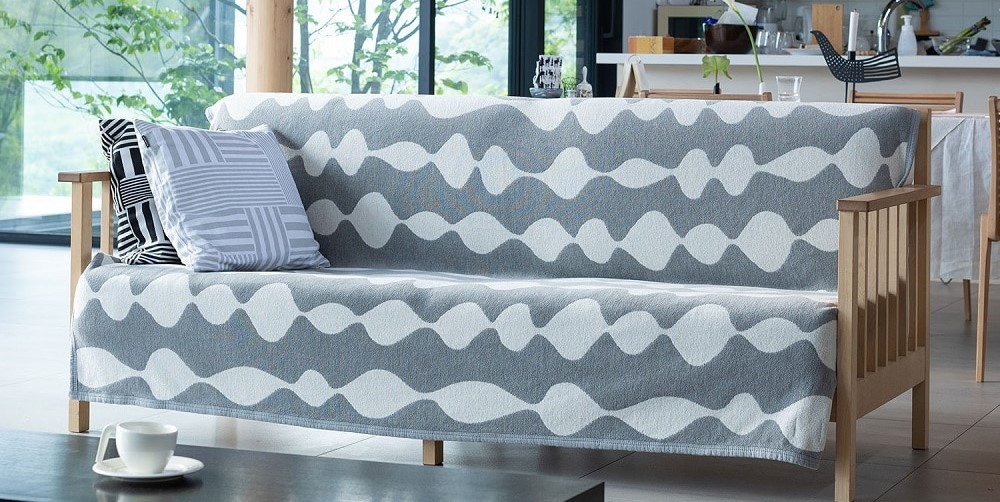 ソファカバーがインテリアを変える - 暮らしの景色を変える KLIPPAN