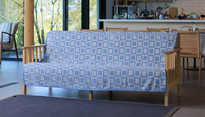 Sofa with KLIPPAN 夏編 ～リネンの出番～ | サステナブル